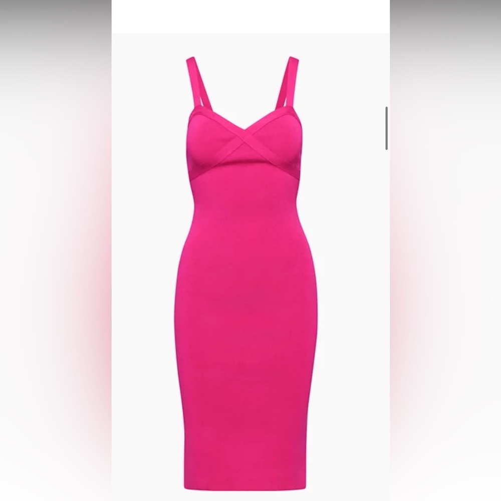 Babaton
Greta Sculpt Knit Dress from Aritzia